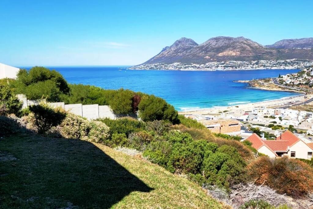 Seaviews Holiday Apartment 1 Cape Town Exterior photo